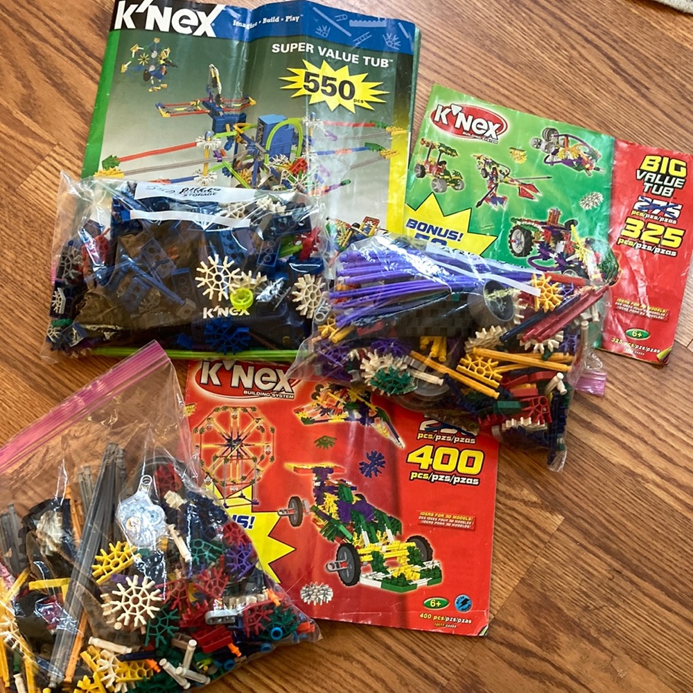 1500+KNEX pieces,caps, rods,and connectors. Three sets and extras